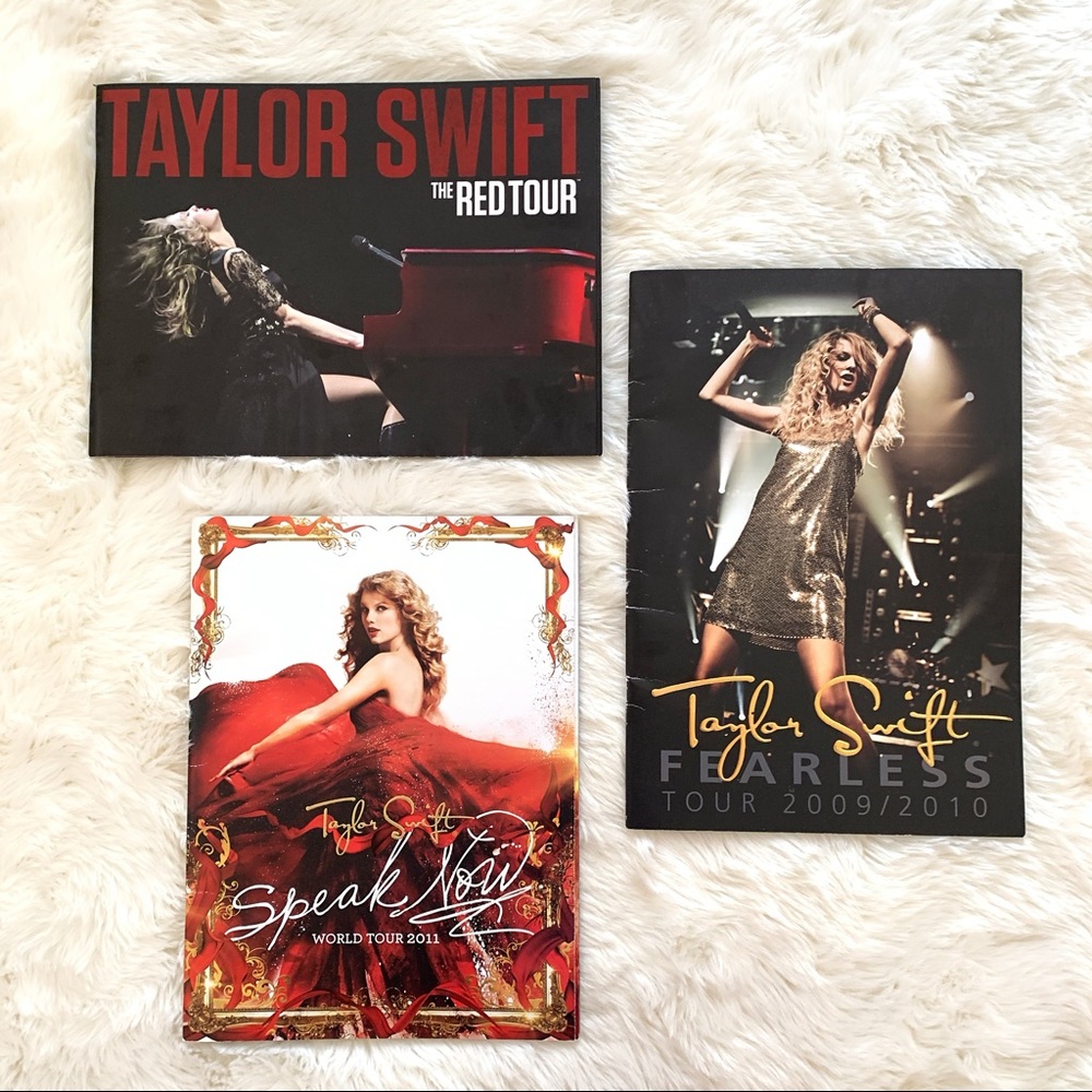 Bundle of 3 Taylor Swift Tour Books